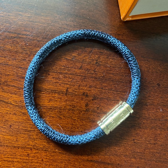 Louis Vuitton Bracelet - Picture 2 of 4